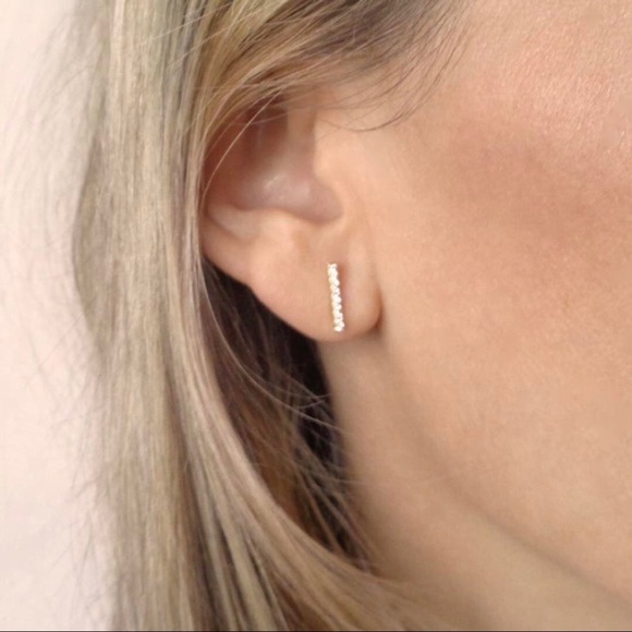 🌵4/$30 New Gold Bar CZ Stud Earrings - Picture 2 of 3